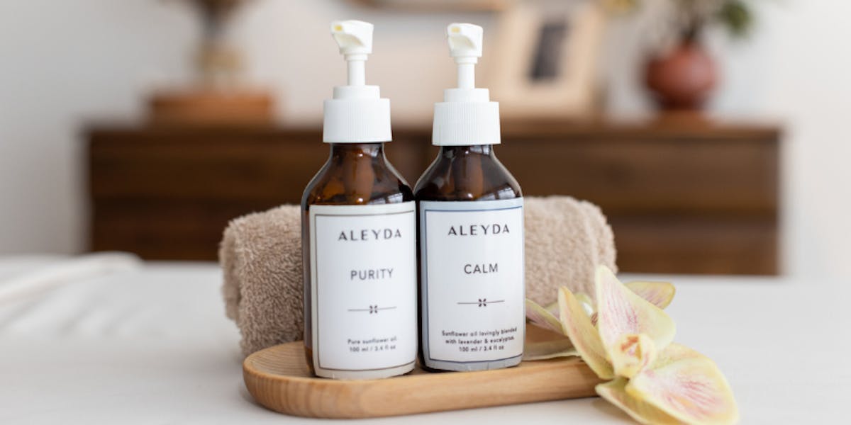 Aleyda Mobile Spa Two Bottles Of Essential Oils